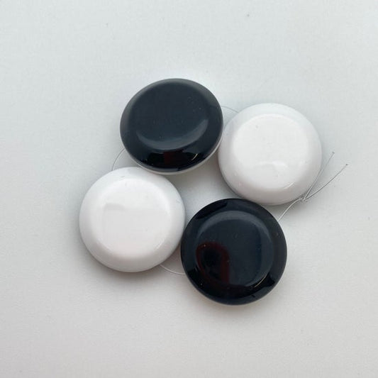 Layered Lentil 25mm Black & White IT-FY-0027-C