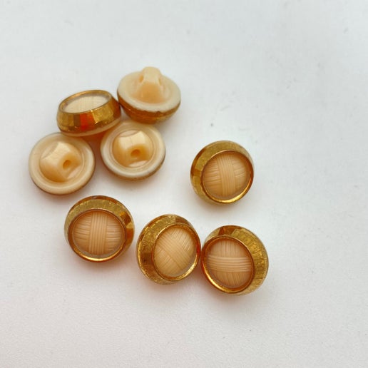 Button 10mm Bone/gold - BUTTON-0019-E