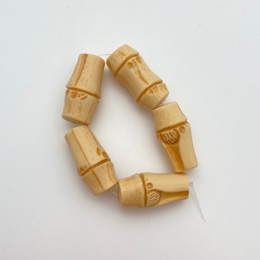 Bamboo 25x14mm Bone