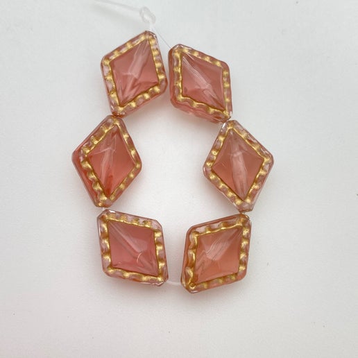 Diamond Inlay 19x13mm Pink/gold
