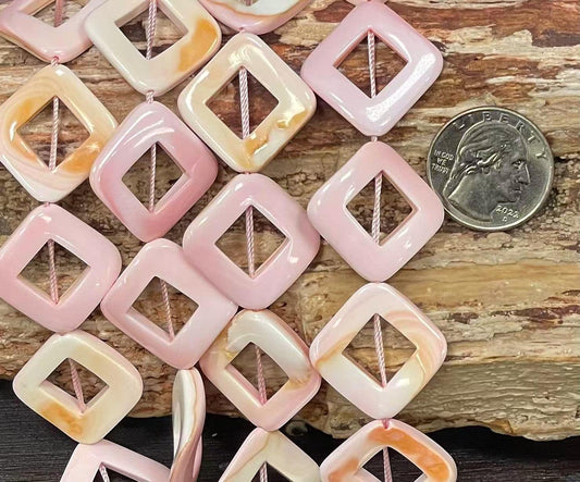 Queen Conch Shell Square Rings, 26mm 32mm