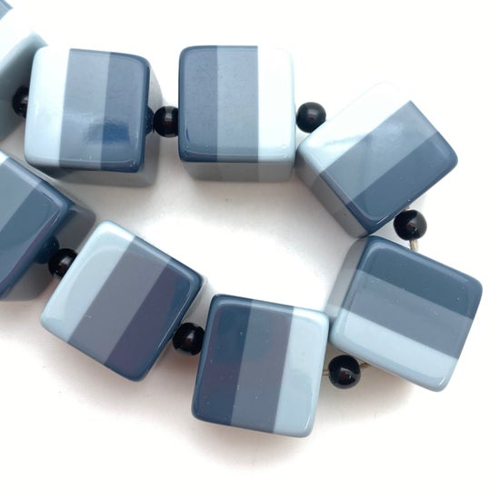 Layered Cube 22mm Grays - IT-FY-0641-C