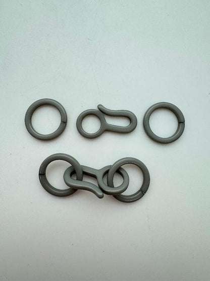 Hook Clasp w/Rings 32mm/21mm Gray