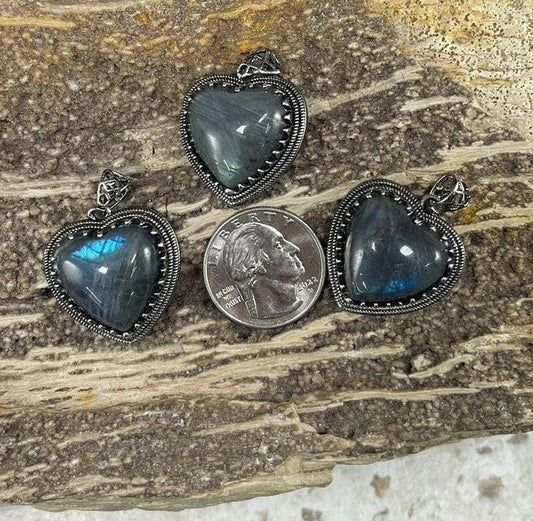 Heart Gemstone Pendant 26x26mm (1pc) Amethyst, Rose Quartz, Labradorite