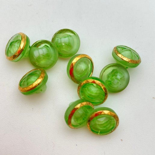 Button 10mm Peridot/gold - BUTTON-0017-D