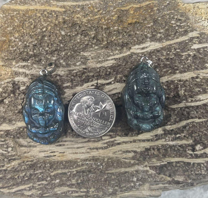 Labradorite, Praying Elephant Carved Pendant, 20x31mm (1pc)