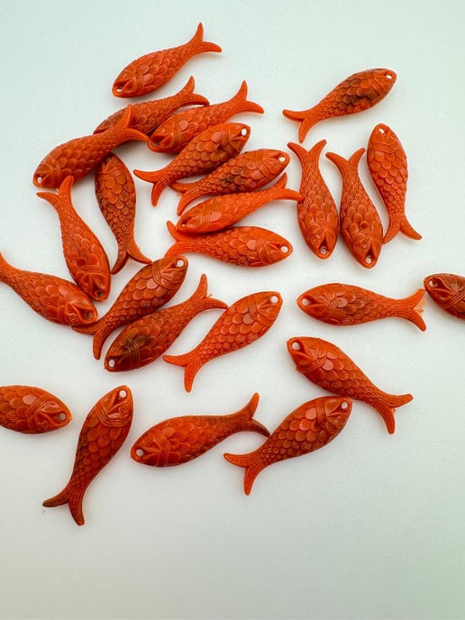 Fish Drop 28mm Coral