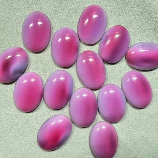 Vintage Glass Cabs 25x18mm